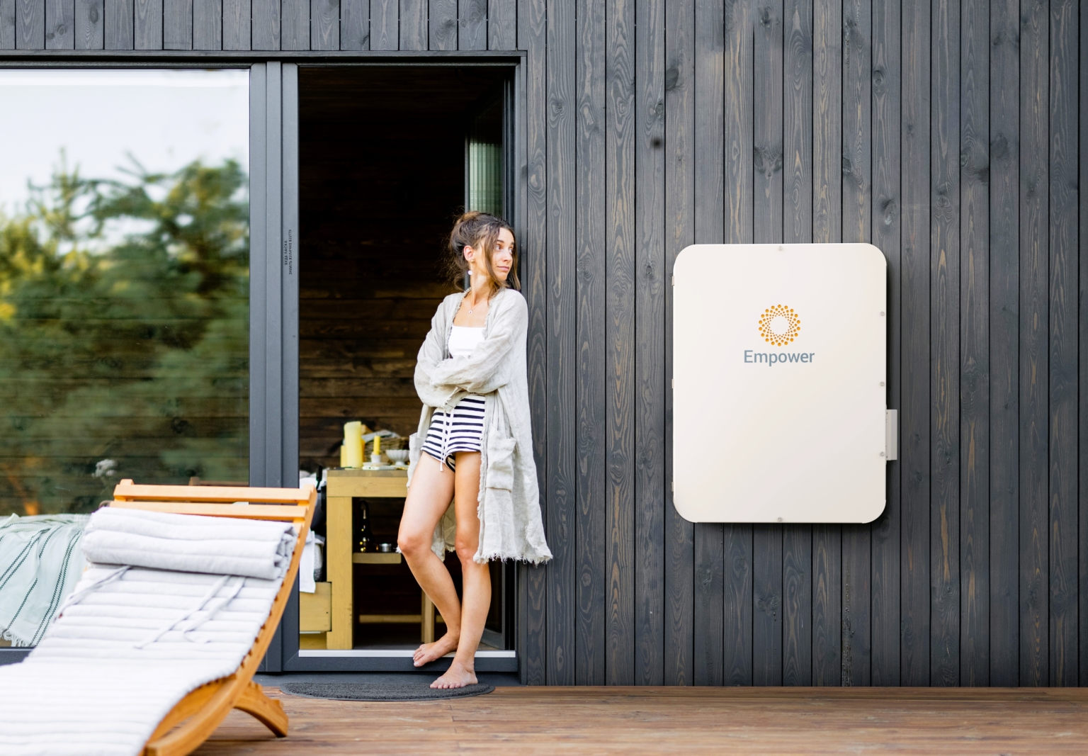 EB14_in_shutterstock_2019446504_scene_03